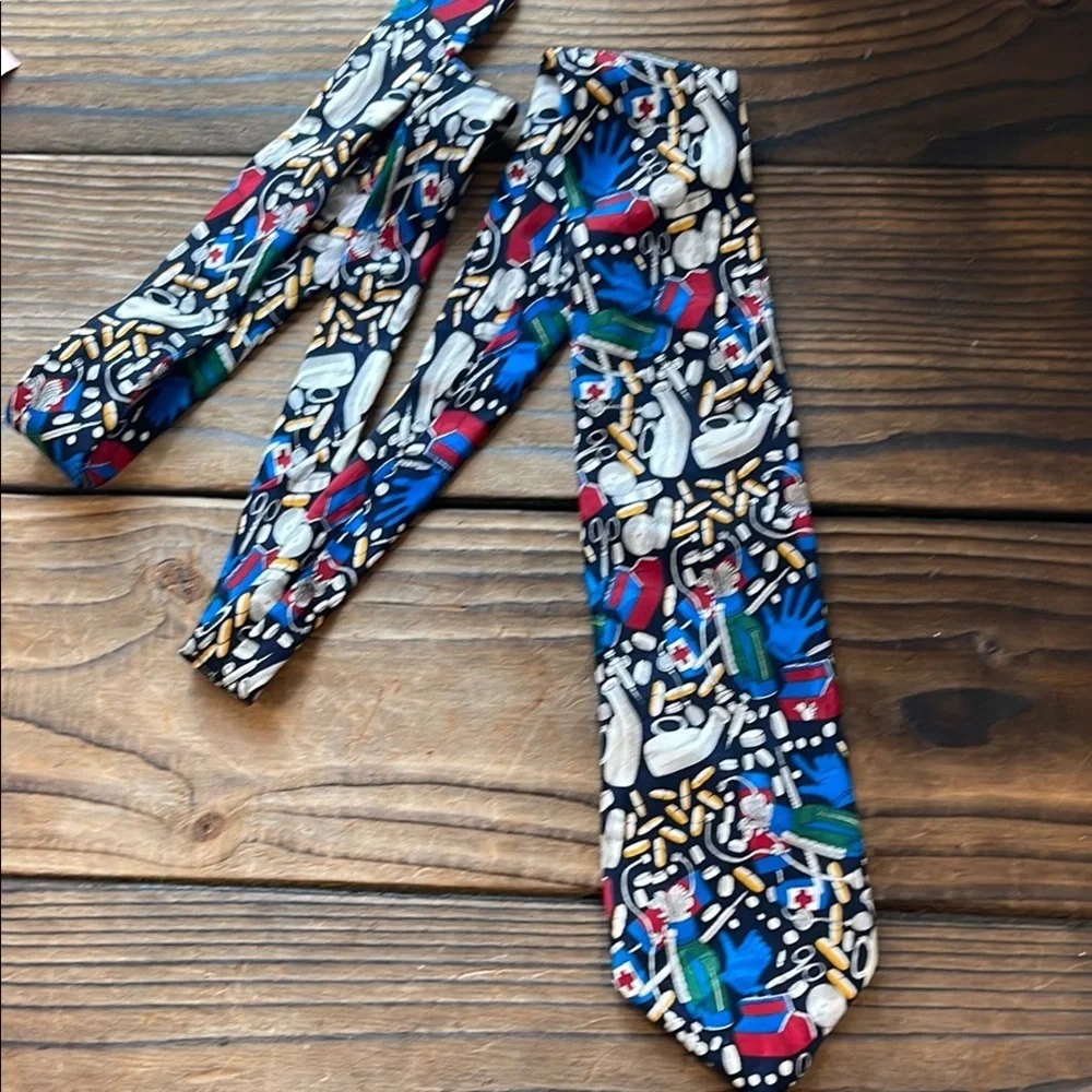 Vintage cartoonist Andy Donato “cough please” Medical Themed Tie